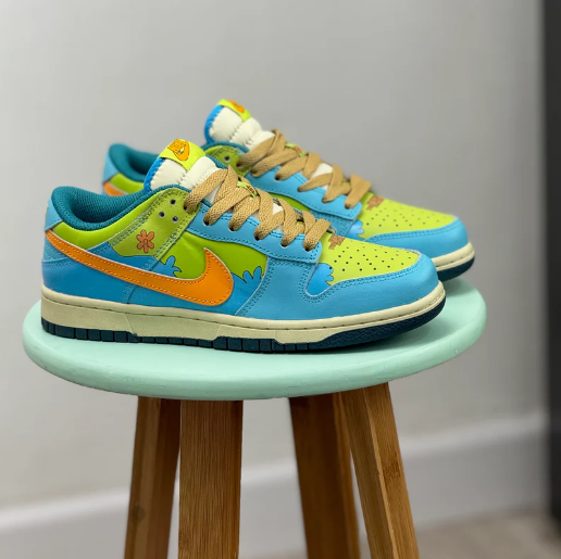 Scooby-Doo "Mystery Machine" Nike Dunk Low