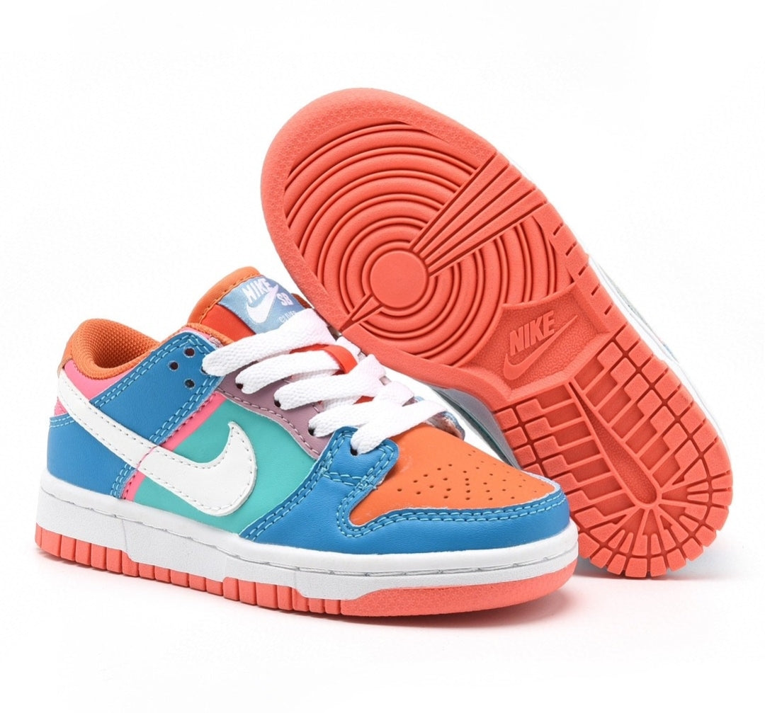 Nike SB Dunk Low Pro