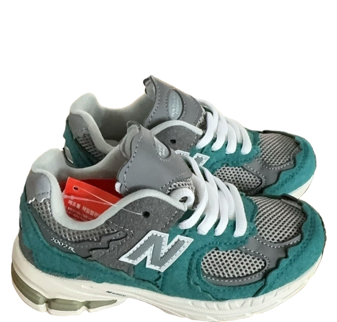 New Balance ML2002 - Green