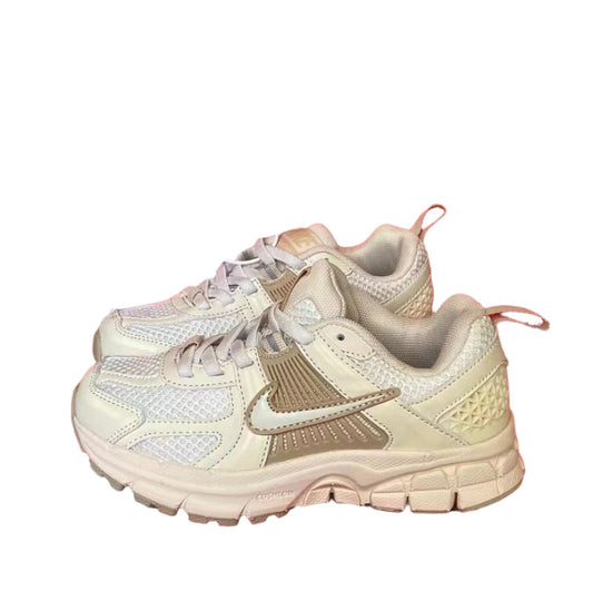 Nike Vomero 5 - Cream & Brown